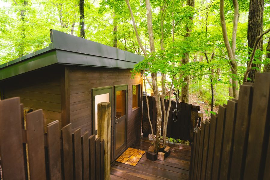 ツリーハウスをイメージしたサウナ小屋